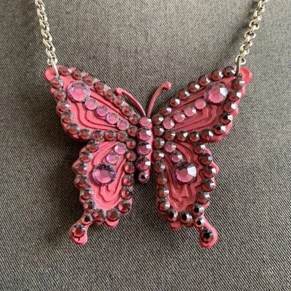 Tarina Tarantino Purple crystal VINTAGE butterfly necklace - Picture 4 of 8